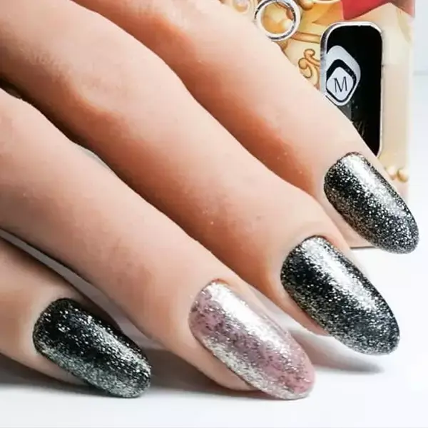 Nails_Cosmetics_Magnetic_edit103482.webp
