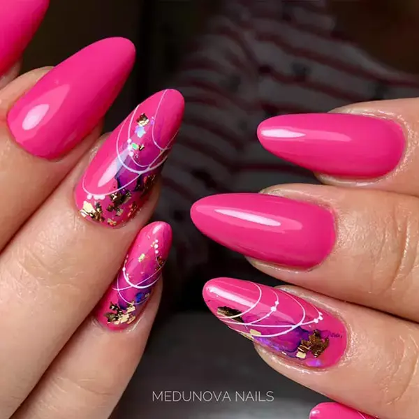 Magnetic_Nail_Academy_Czech_-_Andrea_Vilc_ekova_edit 103373.webp